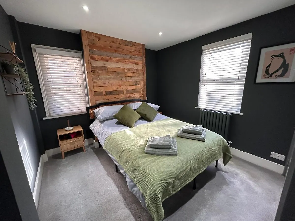 Brighton City Flat Perfect For Long Stays